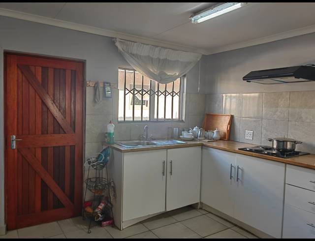 2 BEDROOM SEMI DETACHED FOR SALE IN HIGHBURY PARK